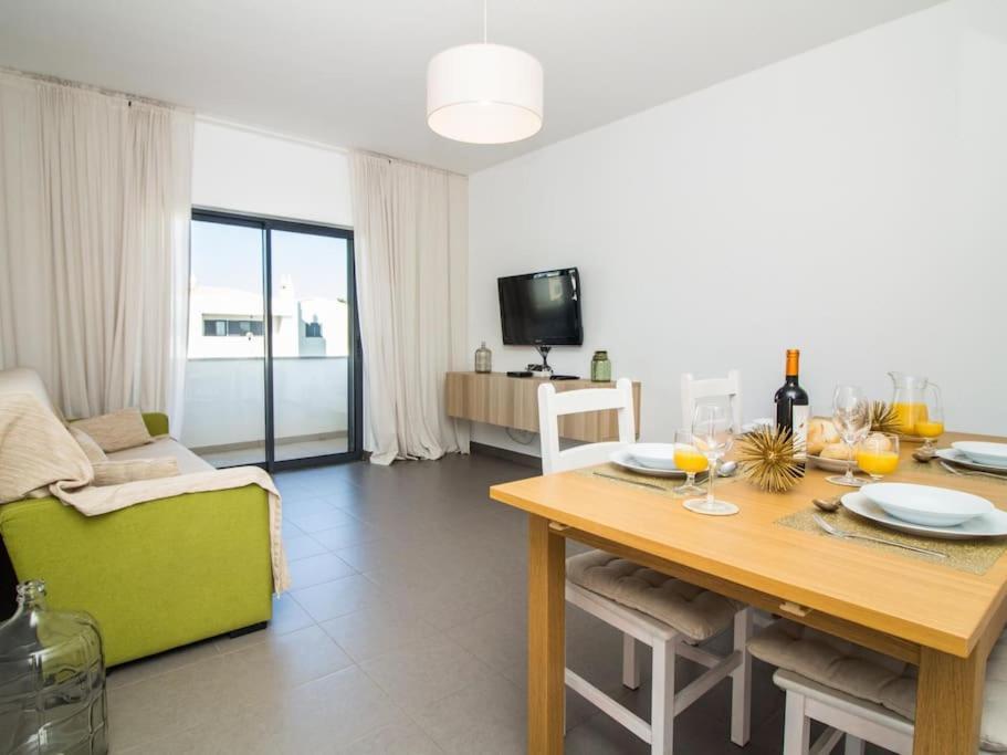 Lake Apartment - Pool And Sea View & Tennis Court & Bbq Pêra Esterno foto